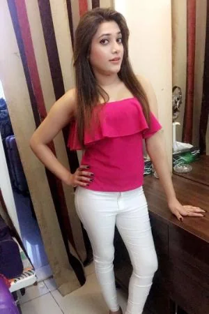 Alina Lucknow profile